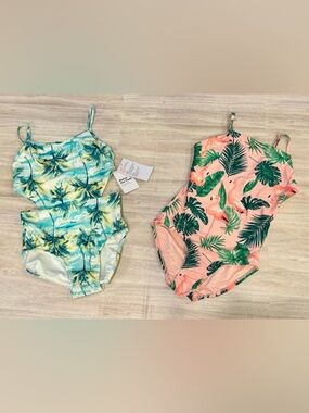 🐠 Set of 2 - Girls Swim Suit / Bathing Suit - size Medium - 8